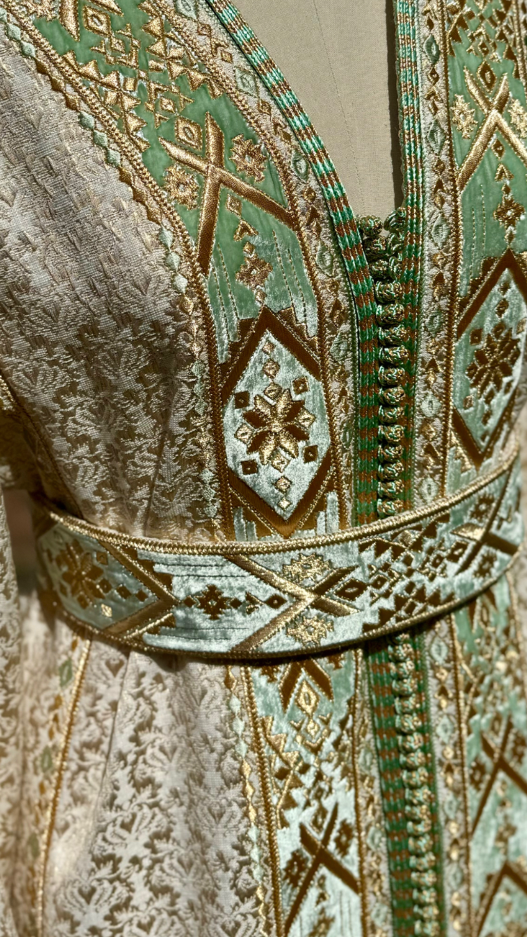 TIZIRI KAFTAN